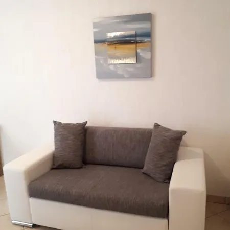 Apartment Karinovo *